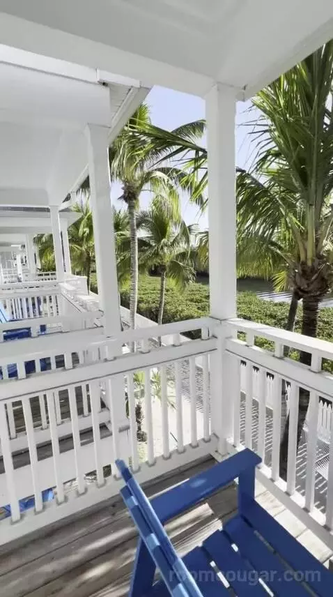 Partial Water View King Suite with Living Room (32B) view picture #1