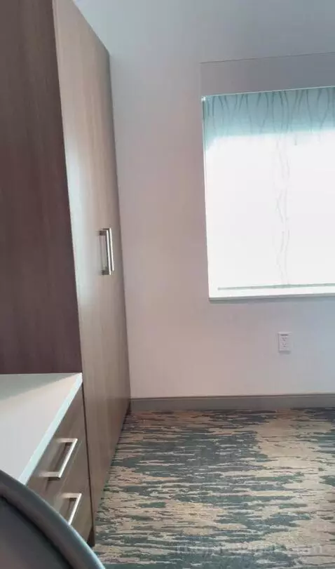 Kids Suite with 1 King or 2 Twin/Single Bed(s) Bunk Beds, Suite picture #18