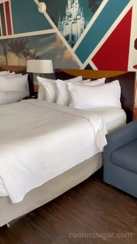 Queen Room with Two Queen Beds bed picture #3
