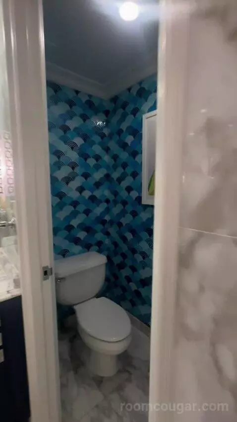 Double Room with Limited View (#560) bathroom picture #3