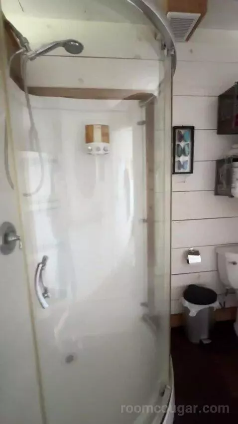 Houze Ii bathroom picture #5