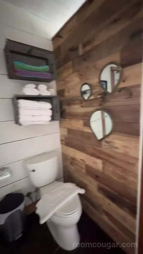Houze Ii bathroom picture #10