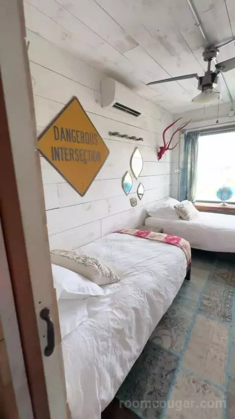 Houze Ii bed picture #4
