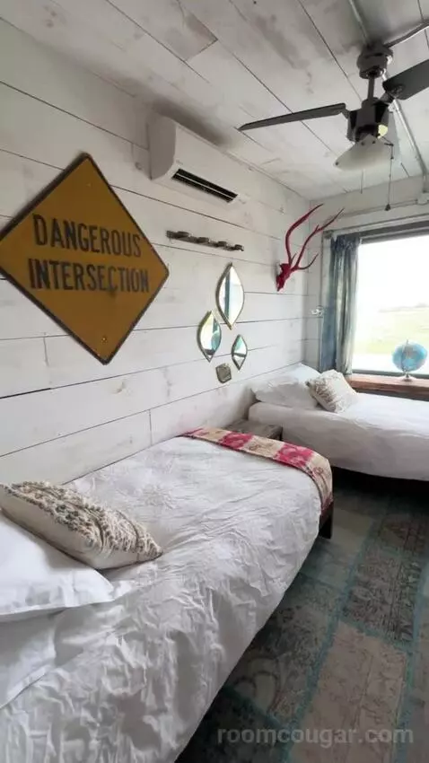 Houze Ii bed picture #6