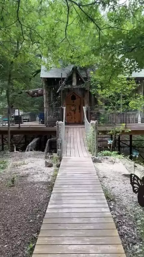 Hobbit House view picture #2