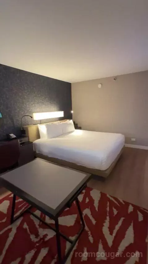 King Room - High Floor (#1016) bed picture #11