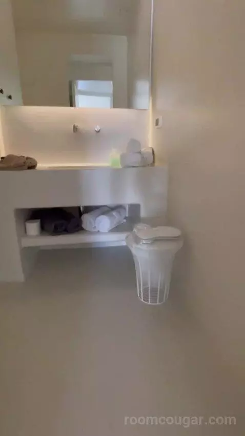 Superior Jetted Tub Suite Sea View bathroom picture #3