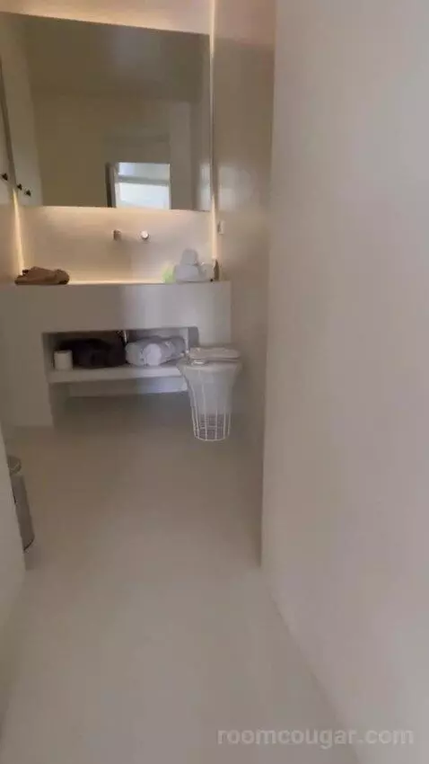 Superior Jetted Tub Suite Sea View bathroom picture #2