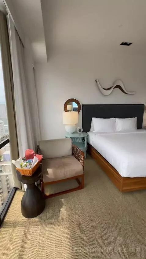 King Room with Ocean View bed picture #7