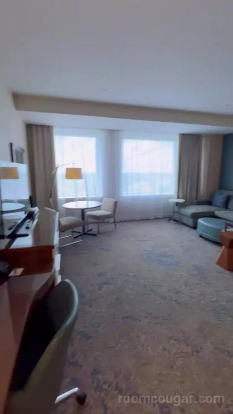 Trinity Suite bed picture #6