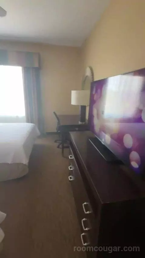 2 Queen Beds 1 Bedroom Suite bed picture #4