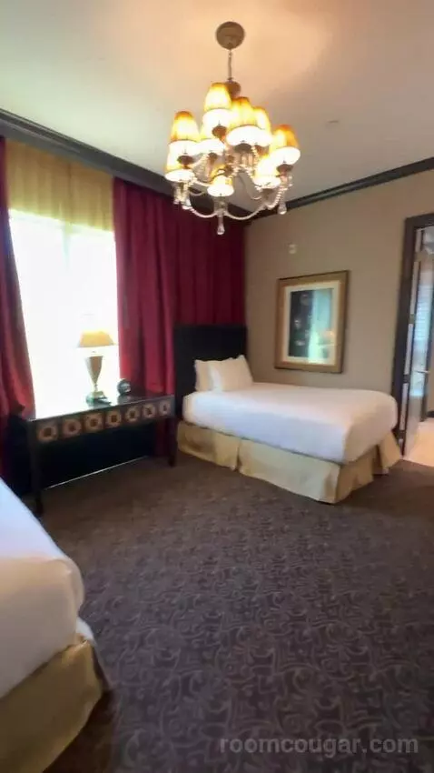 Rockstar Suite bed picture #1
