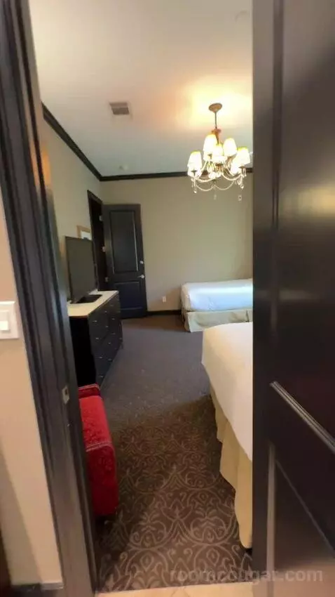 Rockstar Suite bed picture #9