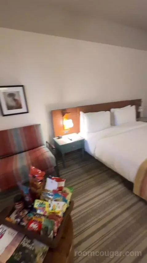 Junior Suite bed picture #5