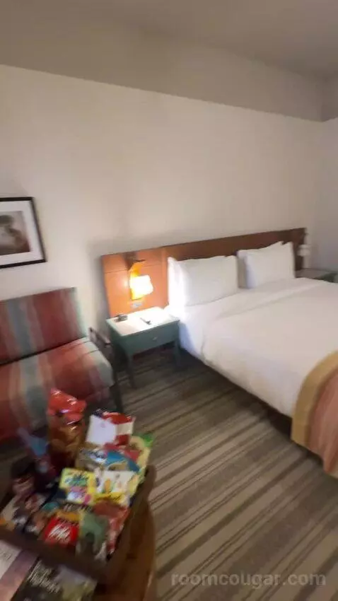 Junior Suite bed picture #6