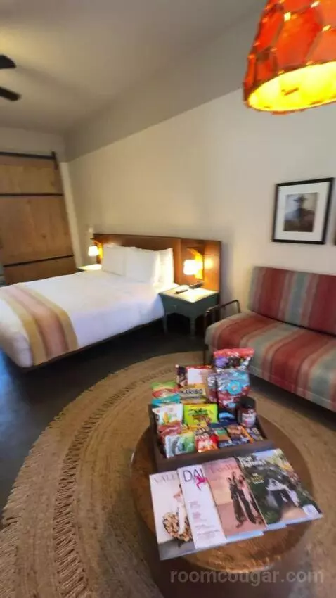 Deluxe King Room picture #3