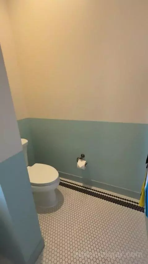 Deluxe King Room bathroom picture #11