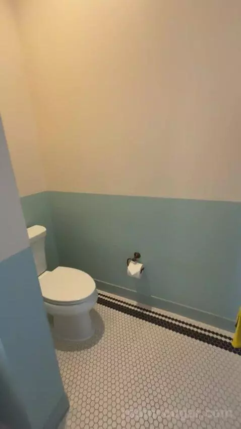 Deluxe King Room bathroom picture #12