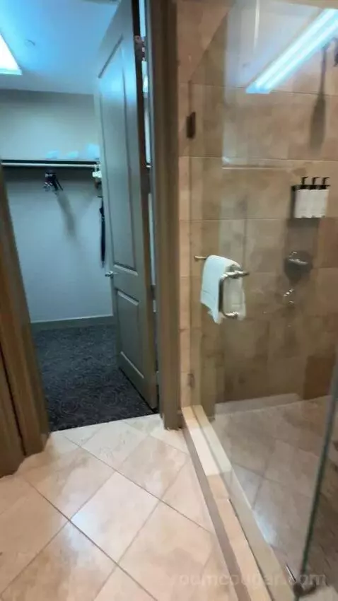 Leonardo Suite bathroom picture #10