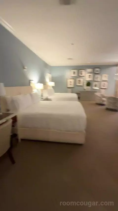 Rendez Vouz Suite bed picture #2