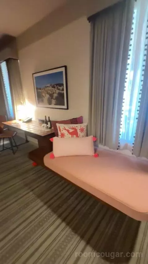 Presidential Suite bed picture #8