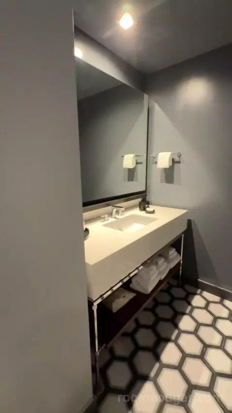 Queen Room with Two Queen Beds bathroom picture #3