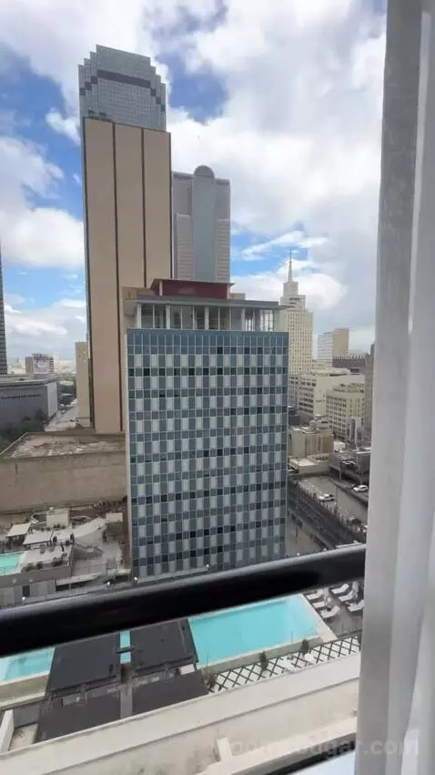 Corner Suite view picture #3