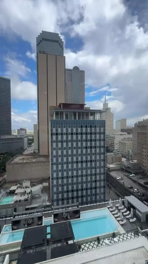Corner Suite view picture #7