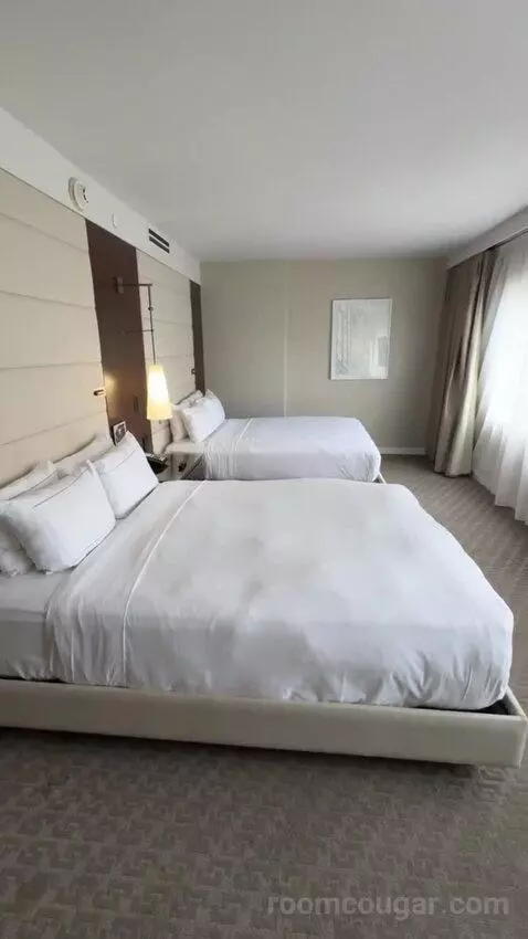 Premium Queen Room with Two Queen Beds bed picture #8
