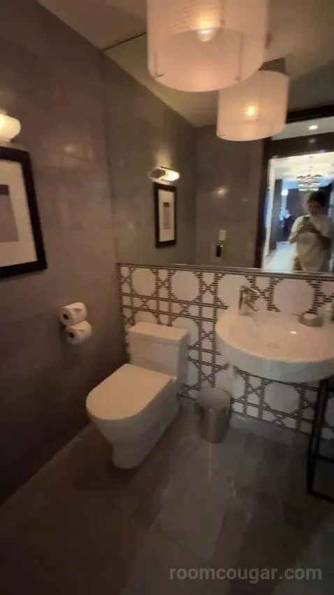 The Joule Penthouse bathroom picture #1