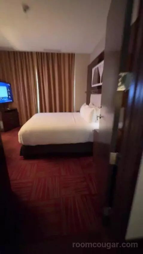 The Joule Penthouse bed picture #2