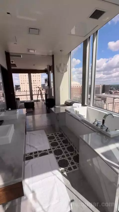 The Joule Penthouse bathroom picture #12