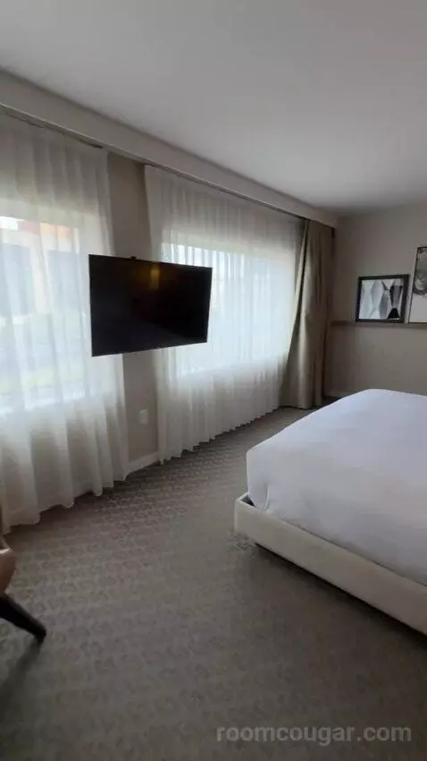 Junior Suite bed picture #2