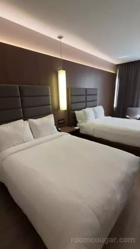 Guest Room with Two Double Beds bed picture #3