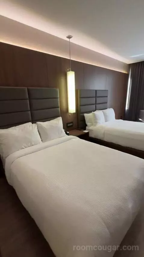 Guest Room with Two Double Beds bed picture #5