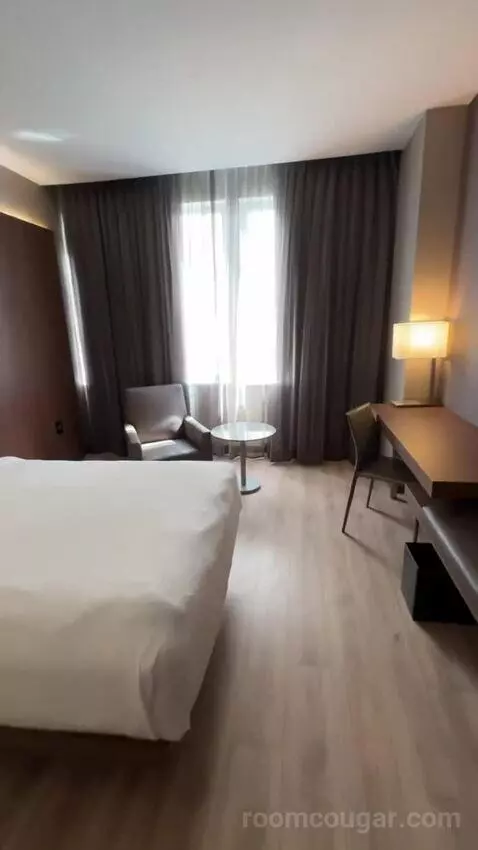 Guest Room with Two Double Beds bed picture #9