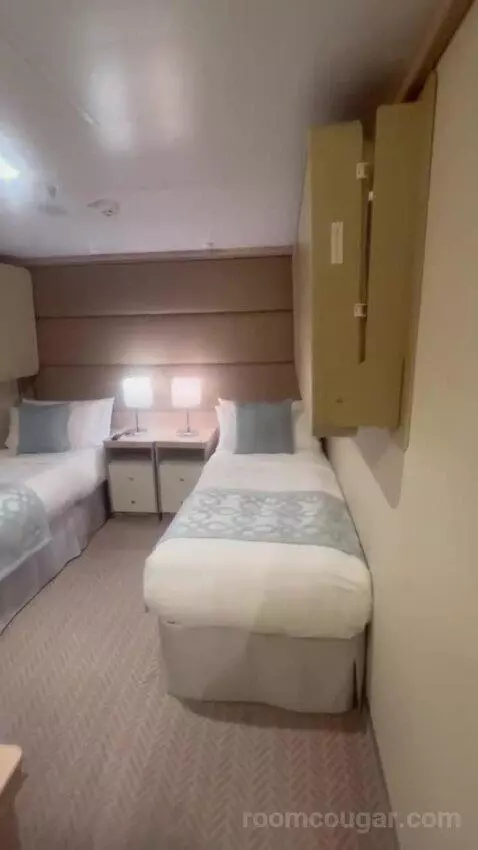 Inside Cabin bed picture #1