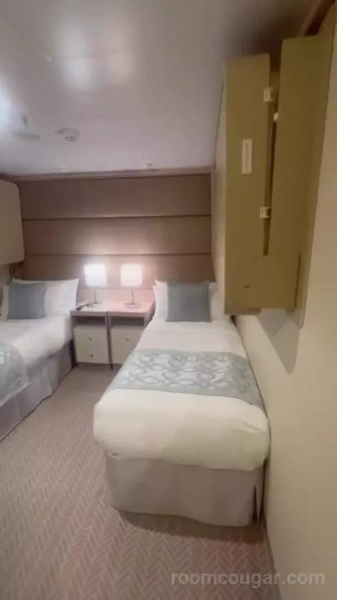 Inside Cabin bed picture #3