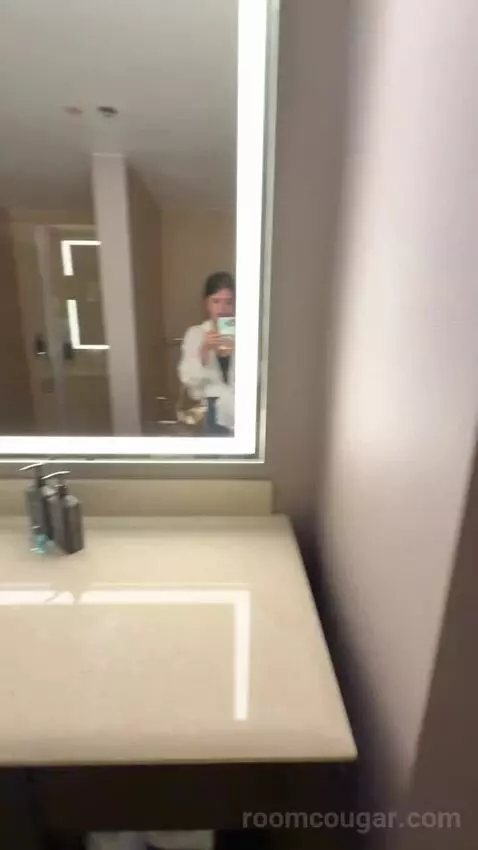 Hospitality Presidential Suite bathroom picture #9