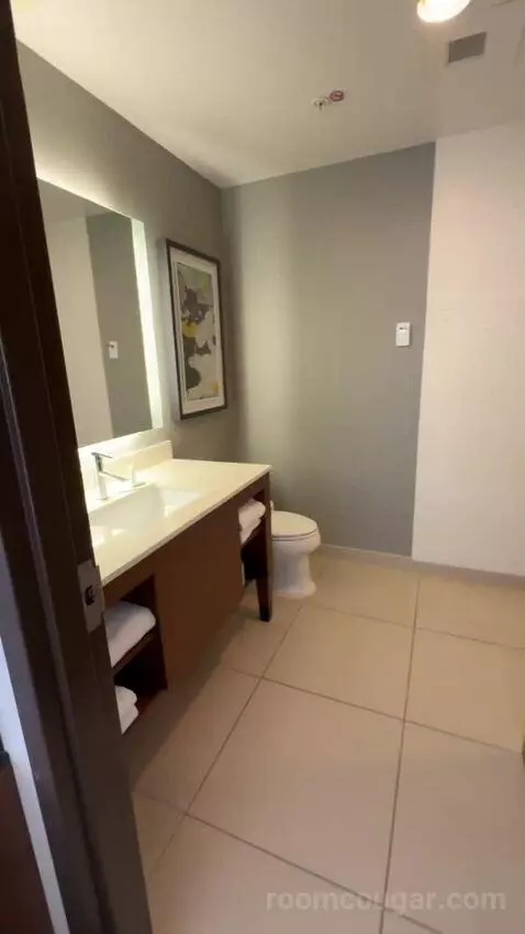 One-Bedroom Suite with Two Queen Beds bathroom picture #5