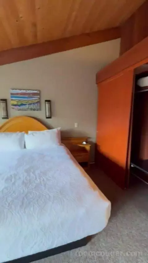 Garden Room bed picture #8