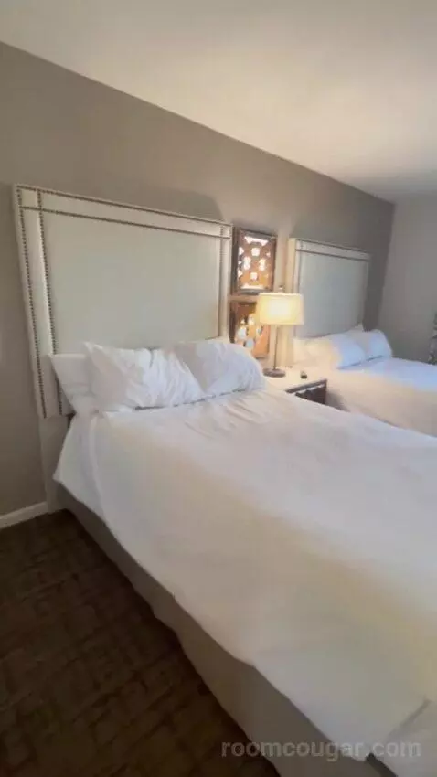 Two Double Bed Suite with Golf Course View bed picture #6