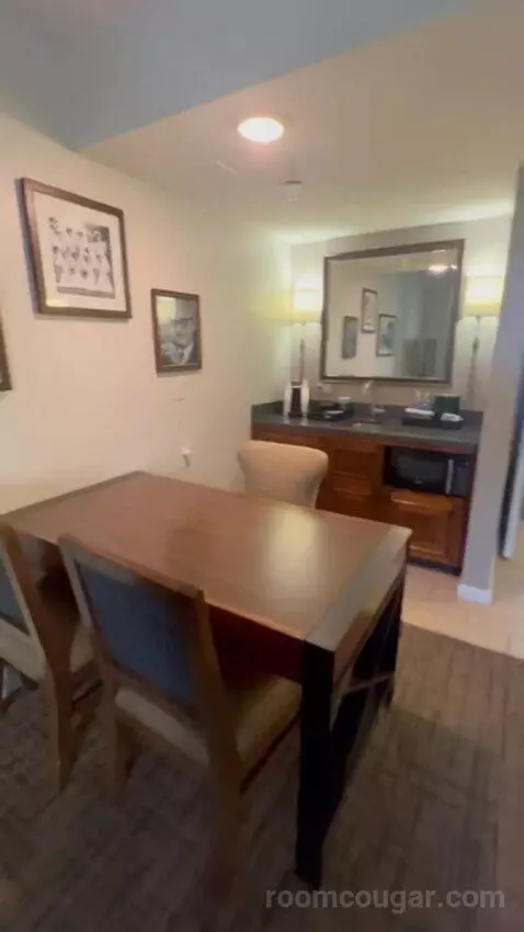 Two Double Bed Suite with Golf Course View picture #8