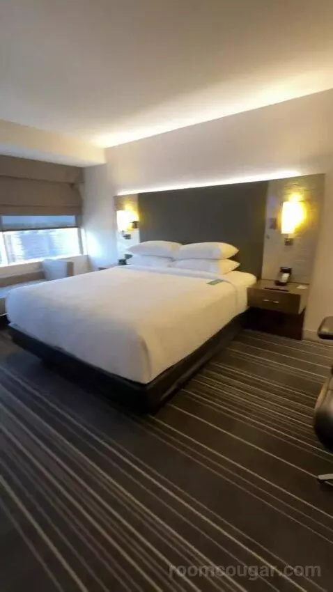 King Room bed picture #2