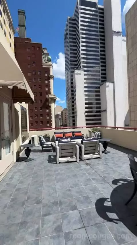Hollywood Suite view picture #5