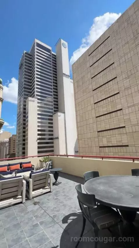 Hollywood Suite view picture #8