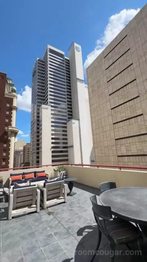 Hollywood Suite view picture #10