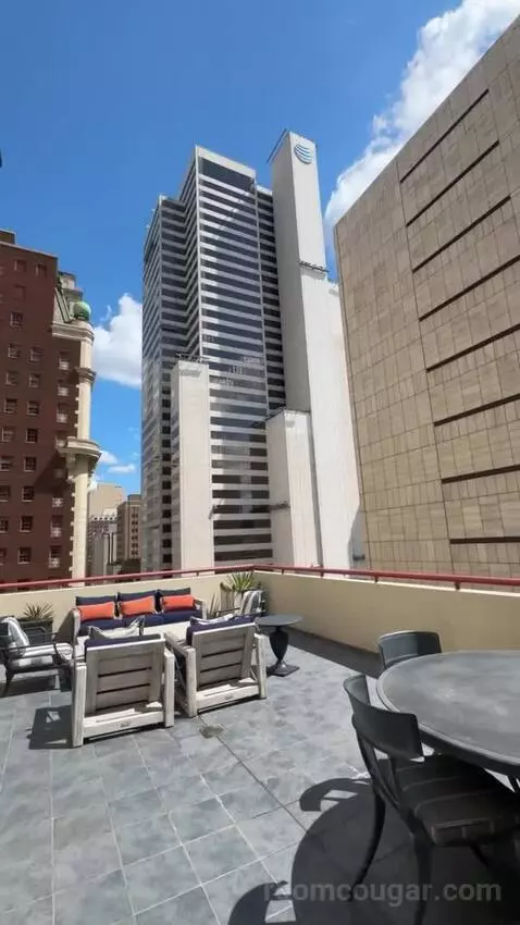 Hollywood Suite view picture #12