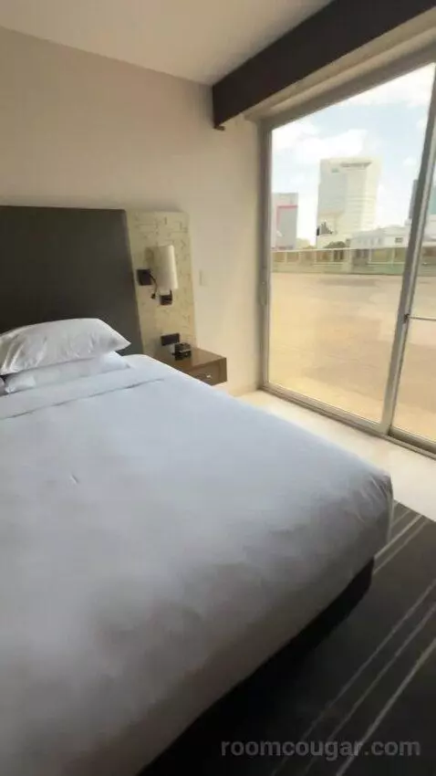 Suite with Terrace bed picture #10