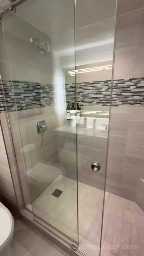 Vip Luxury Suite bathroom picture #2